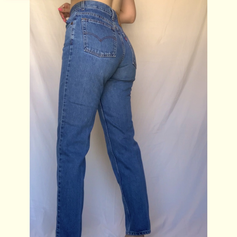 Women’s Levi’s high waisted mom jeans
